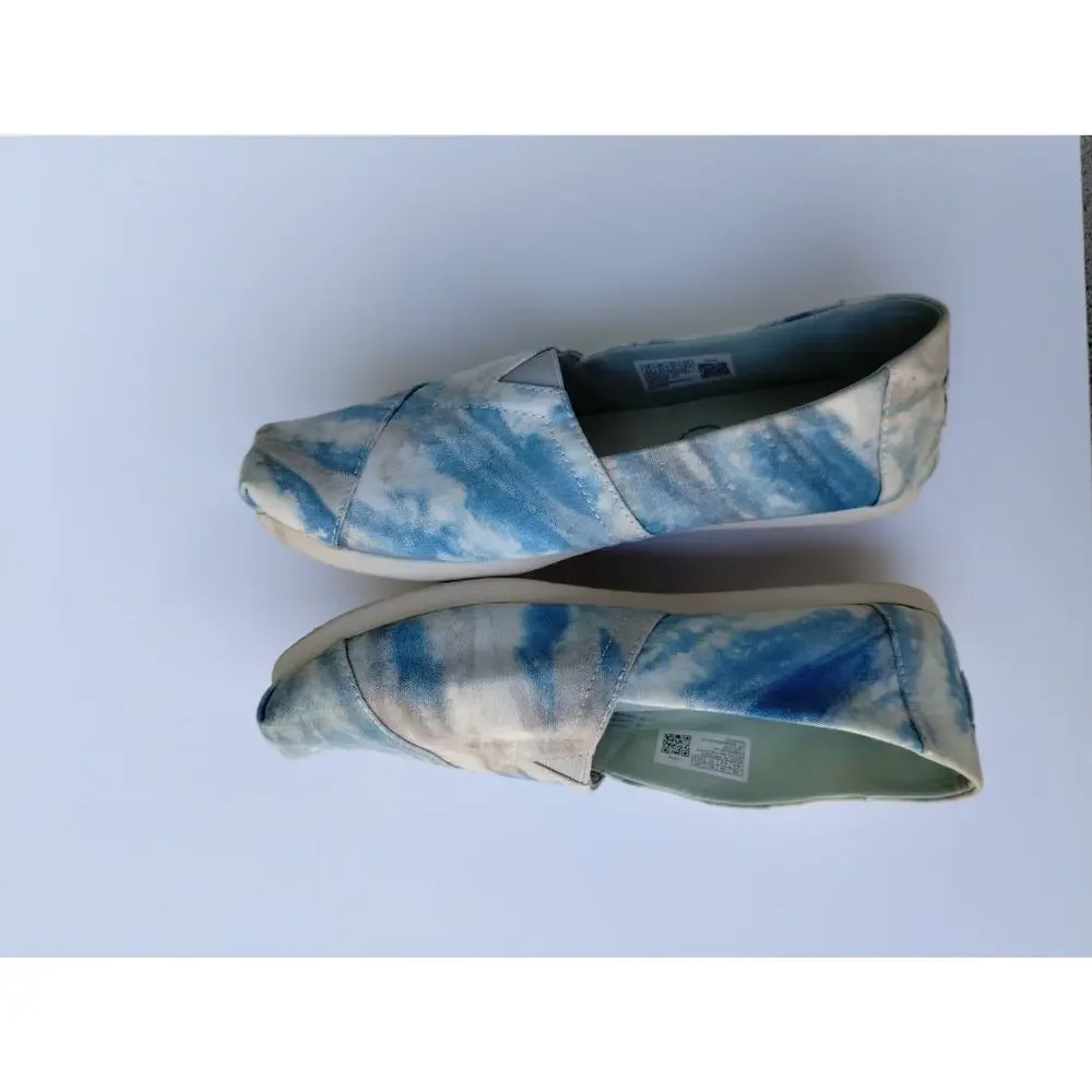 Toms Women's Earthwise Classic Plant Dyed Blue, Grey, White  Multi Tie Dye 6.5